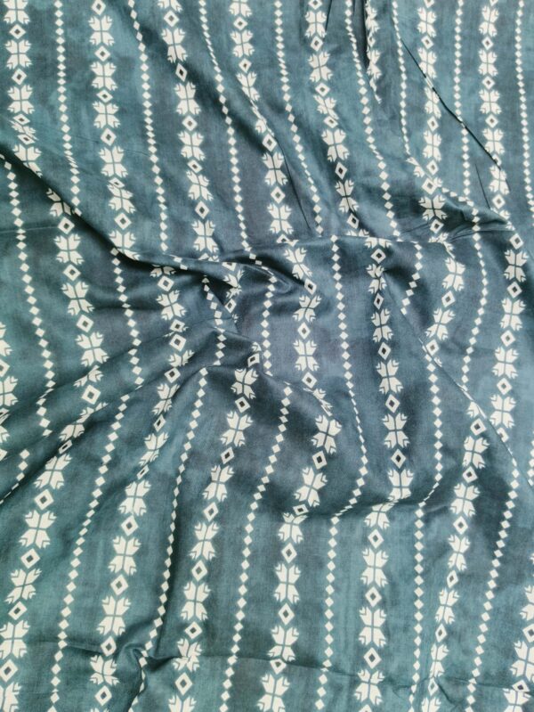 Hand Block Print Cotton Chain Desigh Fabric - Image 3